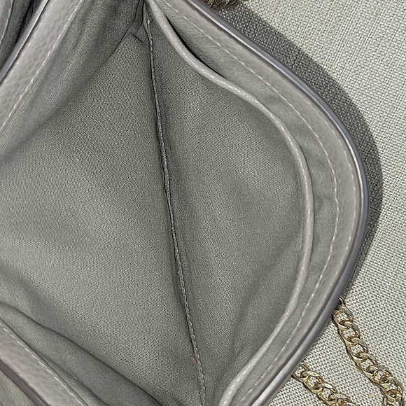 Tory Burch Gray Pebble Leather Flap Front Chain Shoulder Bag - Picture 12 of 16